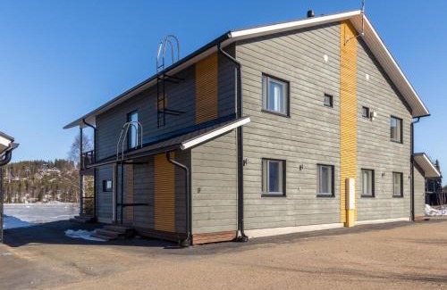 Kehys-Kainuu Casa | Holiday Home Hallan karhu b- paritalo by Interhome