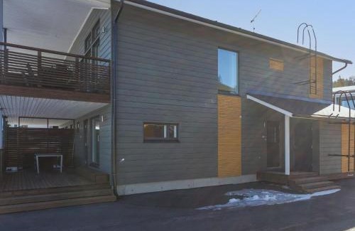 Kehys-Kainuu Casa | Holiday Home Hallan karhu b- paritalo by Interhome