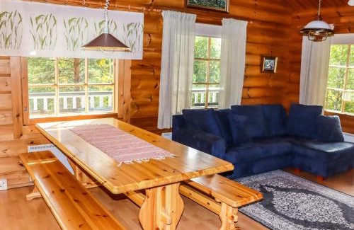 Kehys-Kainuu Casa | Holiday Home Hallanhelmi a paritalo by Interhome