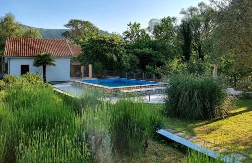 Slipcici Casa | Holiday Home Harmony