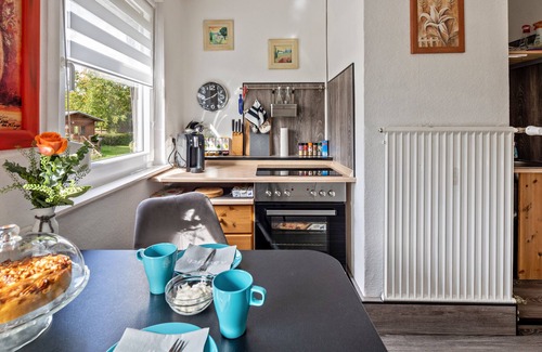 Hannoversch Munden Casa | Casa de vacaciones 'Haus am Vogelsang' cerca del centro histórico con piscina compartida y Wi-Fi