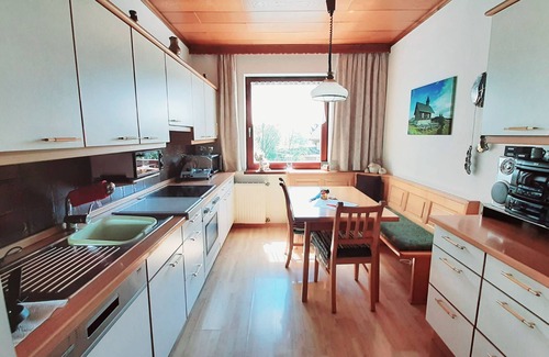 Spielberg Casa | Casa de vacaciones 'Haus Am Ring' con terraza privada, jardín privado y Wi-Fi