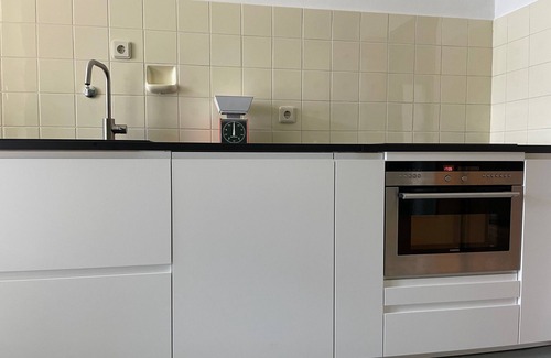Hofgeismar Casa | Casa de vacaciones 'Haus Am Reithagen' con terraza privada, jardín privado y Wi-Fi
