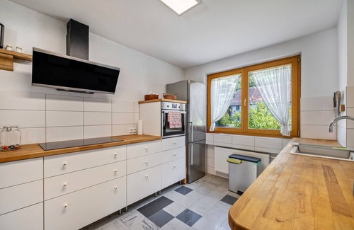 Veringenstadt Casa | Casa de vacaciones 'Haus An Der Lauchert' con terraza privada, jardín privado y Wi-Fi