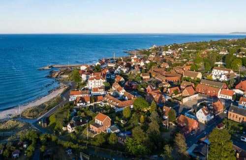 Sandvig Casa | Holiday Home Hebba - 125m from the sea by Interhome