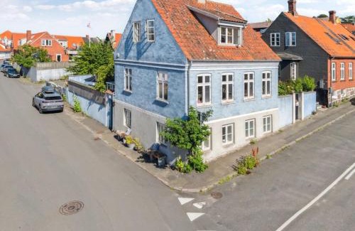 Sandvig Casa | Holiday Home Hebba - 125m from the sea by Interhome