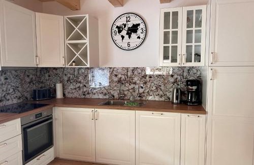 Bruck an der Grossglocknerstrasse Casa | Holiday Home Hettegg Lehen by Interhome