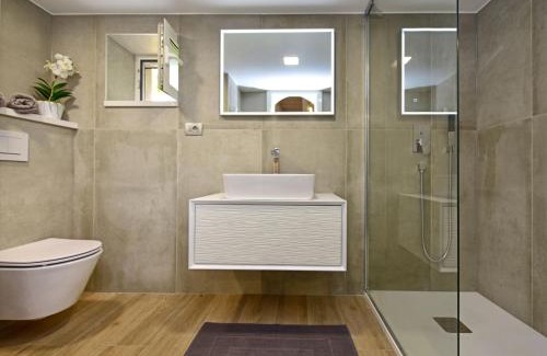 Kastelir-Labinci Casa | Holiday Home Hibiskus by Interhome