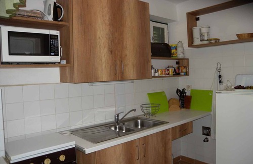 Balatonmariafurdo Casa | Casa vacacional con 2 terrazas cerca de la playa