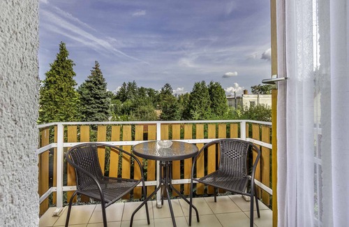 Balatonmariafurdo Casa | Casa vacacional con pabellón de jardín y WiFi