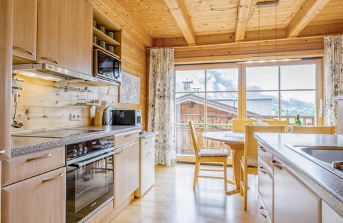 Brixen im Thale Casa | Holiday home in Brixen: steam Bath, near Skilift