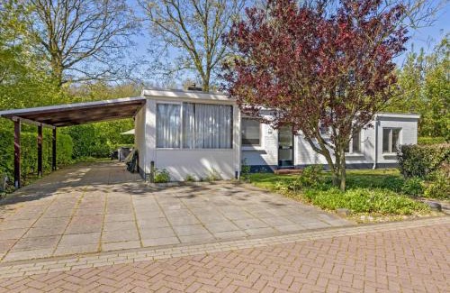 Groot Valkenisse Casa | Holiday Home in Biggekerke near Seabeach