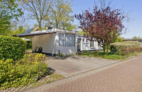 Groot Valkenisse Casa | Holiday Home in Biggekerke near Seabeach, cleaning included
