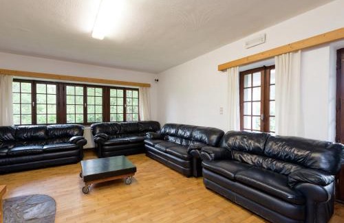 Deiffelt Casa | Holiday Home in Deiffelt near Forest
