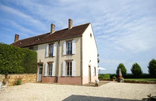 Diges Casa | Holiday Home in Diges with Garden & Cycling