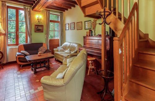 Diges Casa | Holiday Home in Diges with Garden & Cycling