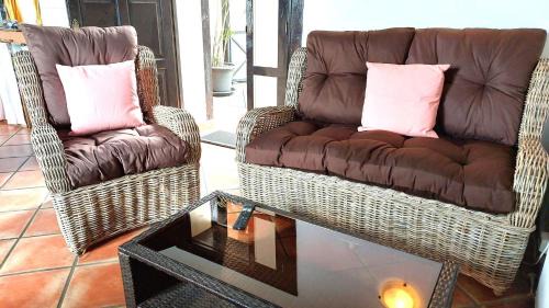 El Guincho Apartamento | Holiday home in English style with sea view