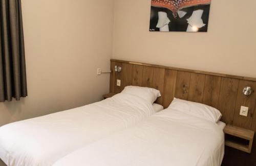 Bisselt Casa | Holiday Home in Gelderland near Nature Trails, cleaning included