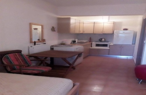 Zalongo Casa | Accogliente casa vacanze a Preveza con giardino
