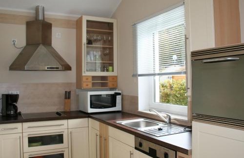 Ferienhausgebiet Hillenseifen Casa | Holiday Home in Hinterhausen with garden