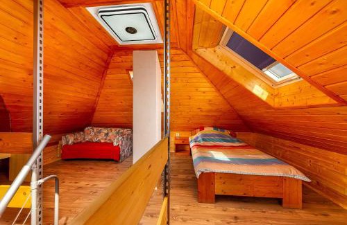 Balatonmariafurdo Casa | Holiday home in Balatonmariafürdo 43401