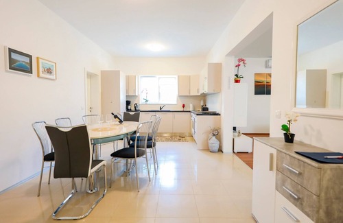 Ist Casa | Casa de vacaciones en Ist con Terraza, Acondicionador, WIFI, Lavadora (5103-1)