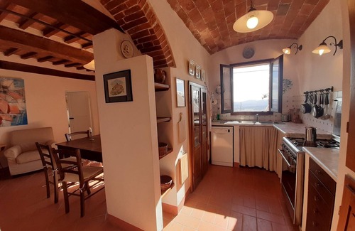 Montecastelli Casa | Escapada a la cima de una colina en la Toscana