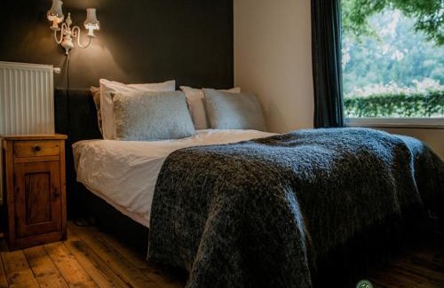 Leende Casa | Holiday Home in Leende with Hot Tub & Garden, cleaning included
