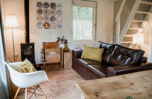 Leende Casa | Holiday Home in Leende with Hot Tub & Garden