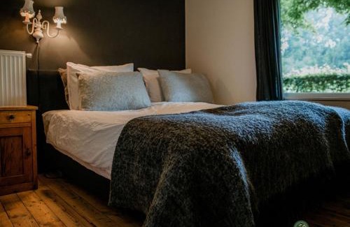 Leende Casa | Holiday Home in Leende with Hot Tub & Garden