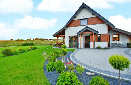 Mielno Casa | Holiday Home in Mielno near Beach & Lake