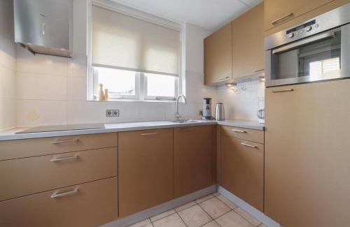 Wemeldinge Casa | Holiday Home in Quiet Park with Garden
