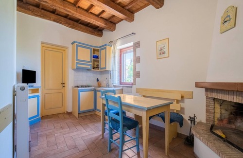 Sellano Casa | Casa en Sellano con Piscina y Terraza Soleada