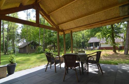 Stramproy Casa | Holiday Home in Stramproy near Nature Reserve