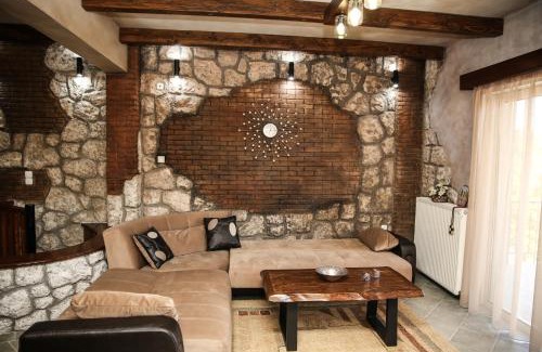 Pavliani Casa | Holiday Home in the Center of the Village