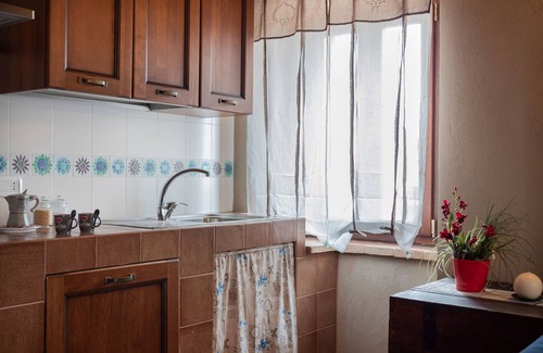 Mombaroccio Casa | Holiday Home in Villagrande Near Pool & Beach