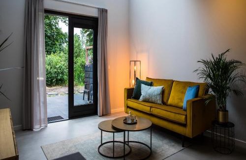 Municipality of Veere Casa | Holiday Home in Vrouwenpolder near Beach, cleaning included
