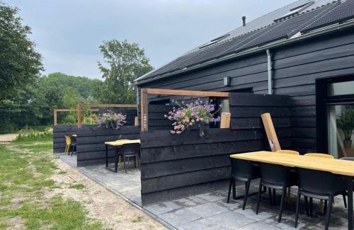 Municipality of Veere Casa | Holiday Home in Vrouwenpolder near Beach, cleaning included