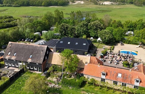 Municipality of Veere Casa | Holiday Home in Vrouwenpolder Near Beach
