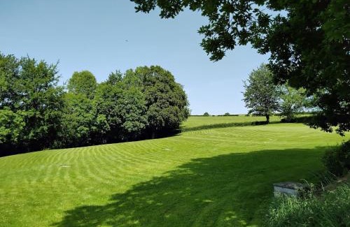 Walk Casa | Holiday Home in Waimes with Garden