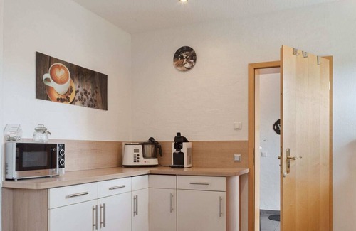 Langewiese Casa | Casa de vacaciones cubierta de nieve en Winterberg con sauna y jardín