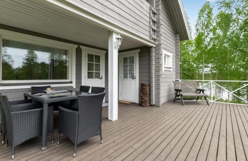 Rautalampi Casa | Holiday Home Kierinniemi by Interhome