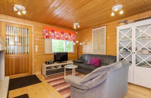 Rautalampi Casa | Holiday Home Kiikkukallio by Interhome