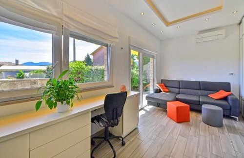 Trinajstici Casa | Holiday Home Koalas Nest Home & Apartments by Interhome