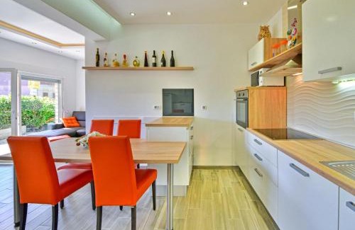 Trinajstici Casa | Holiday Home Koalas Nest Home & Apartments by Interhome