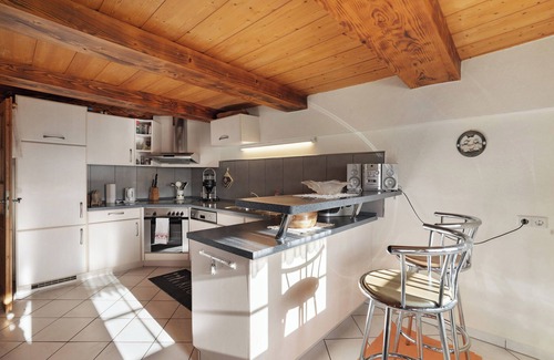 Hornberg Casa | Casa de vacaciones 'Krährbauernhof Mit Eventraum 3 Fewo' con vistas a la montaña