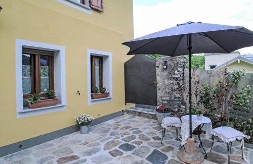 Casale Corte Cerro Casa | Holiday Home La Casetta by Interhome