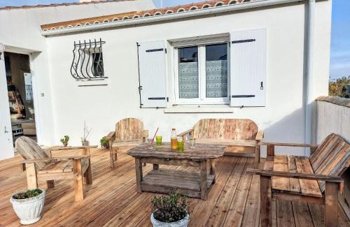 L'Epine Casa | Holiday Home La Bosse XL - Villa - Dépendance by Interhome