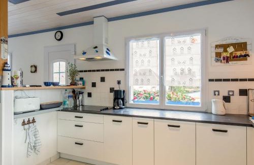 Lampaul-Plouarzel Casa | Holiday Home La Glycine by Interhome