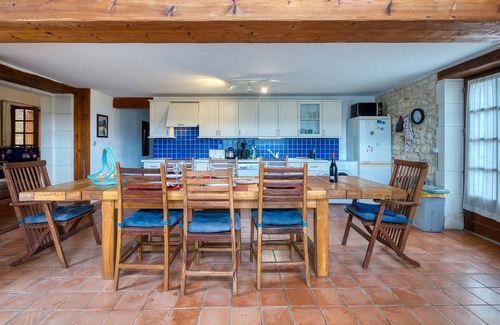 Champagnolles Casa | Holiday Home 'La Musardière' with Private Pool, Private Terrace and Wi-Fi